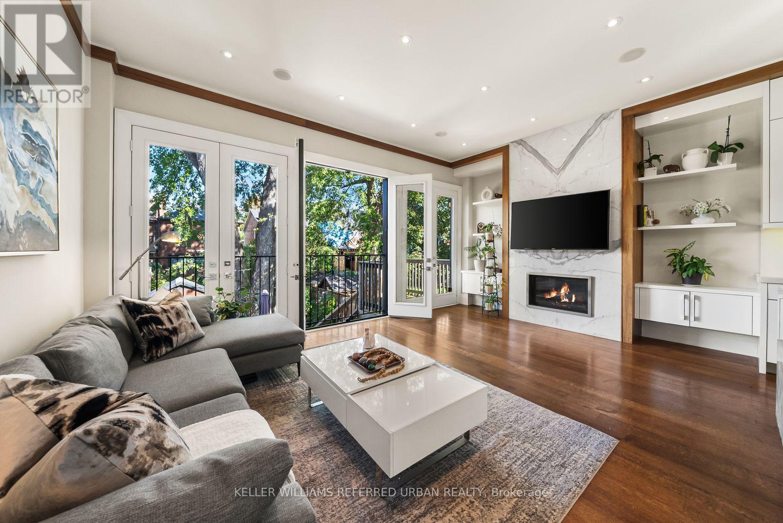 32 Cranbrooke Avenue, Toronto, ON