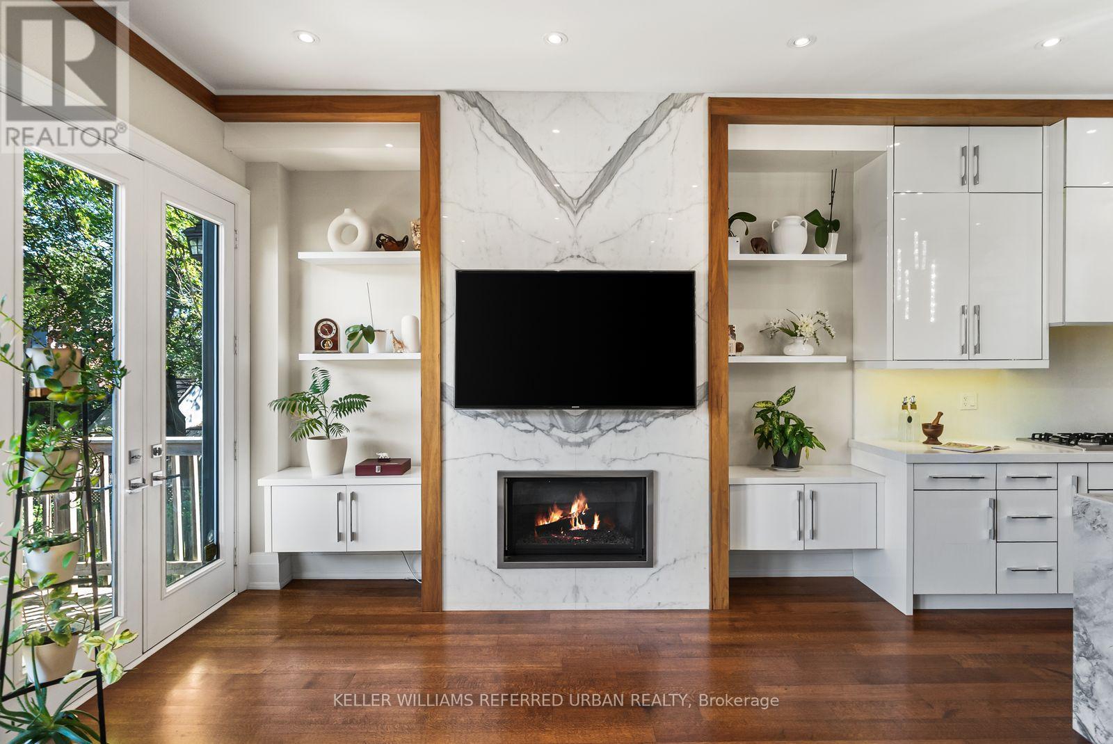 32 Cranbrooke Avenue, Toronto, ON