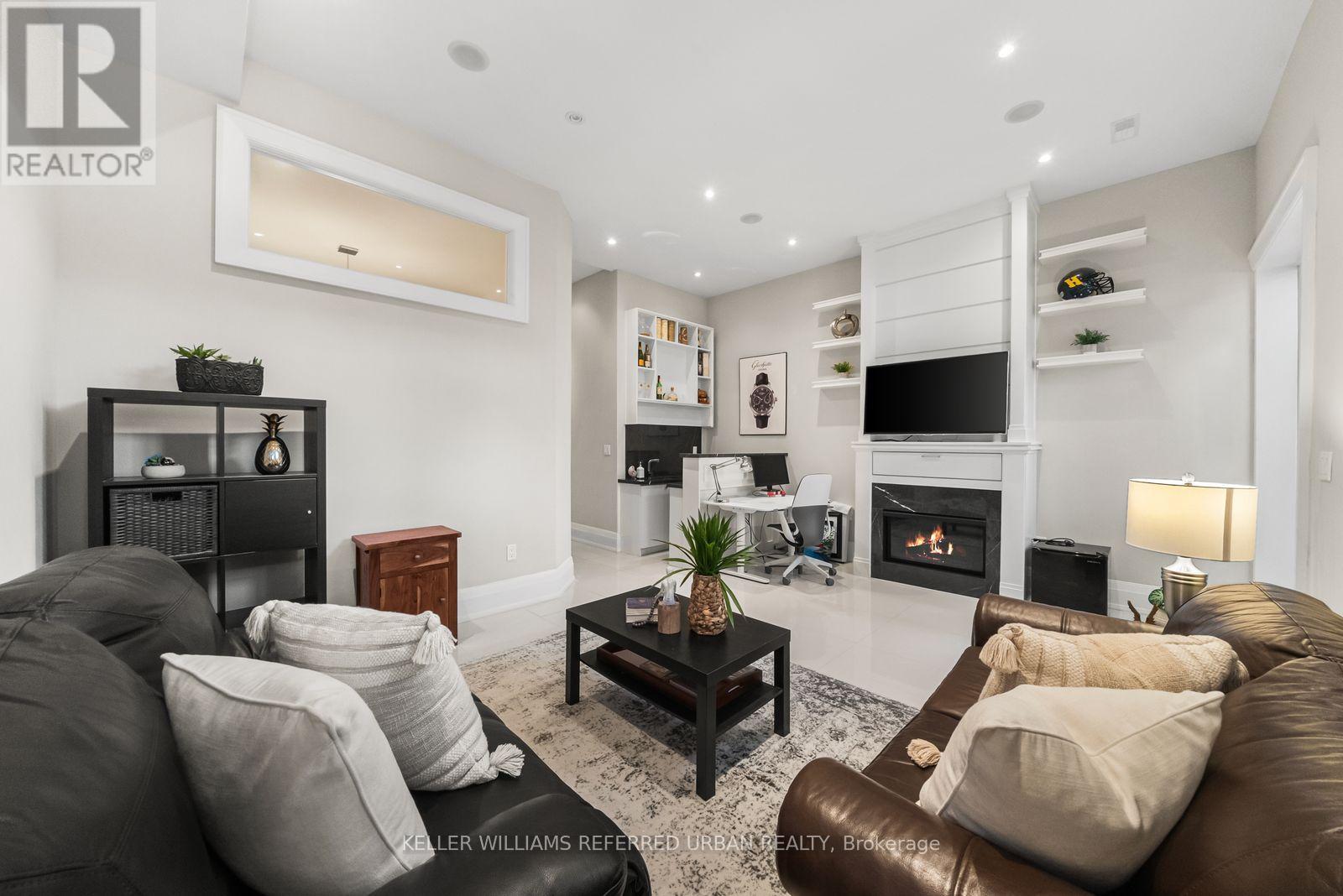 32 Cranbrooke Avenue, Toronto, ON