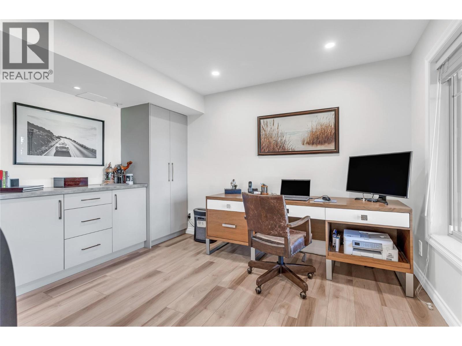 office/den with built-in shelving - 1113 Mt Fosthall Drive, Vernon, BC