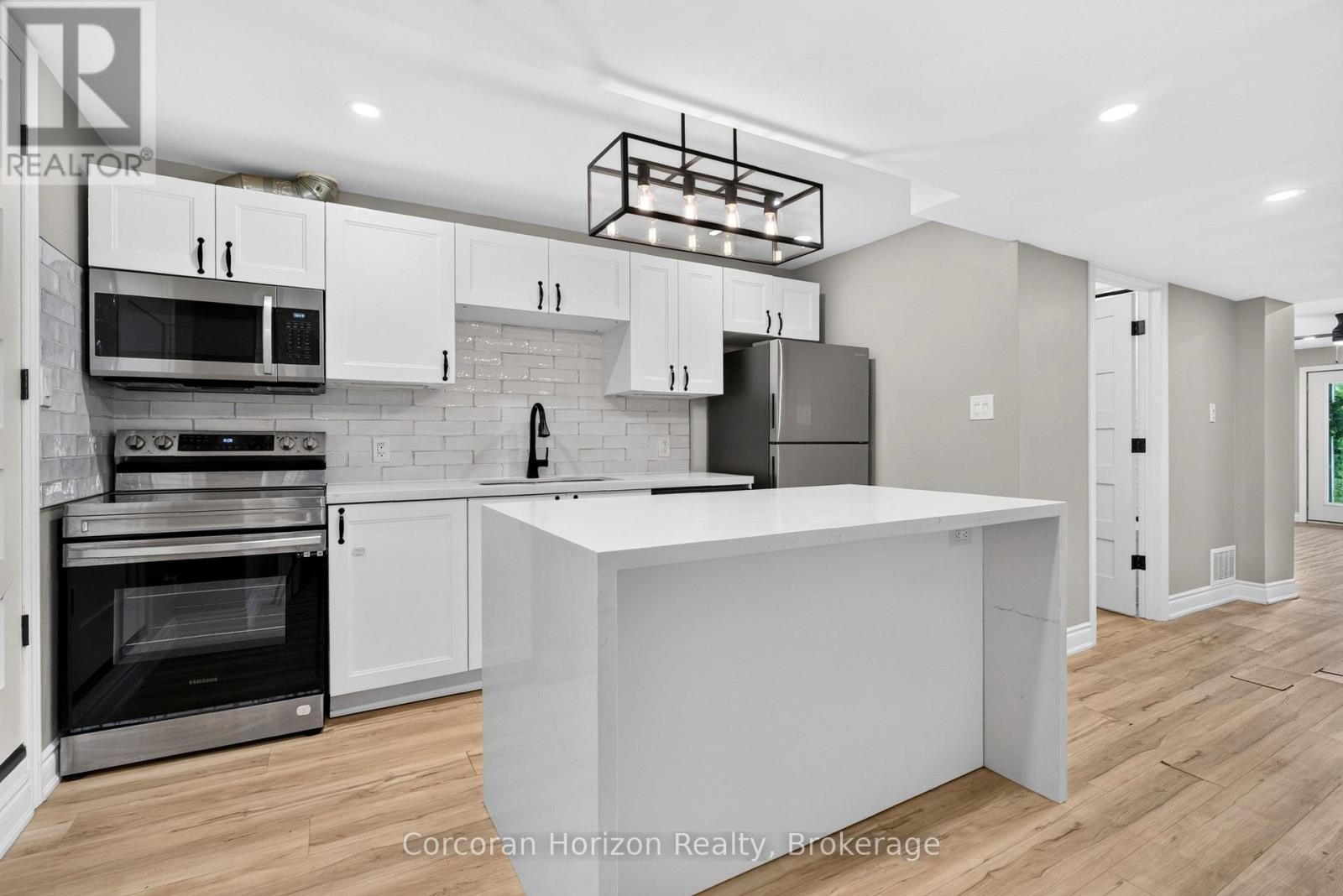 592 Aberdeen Avenue, Hamilton (Kirkendall), ON