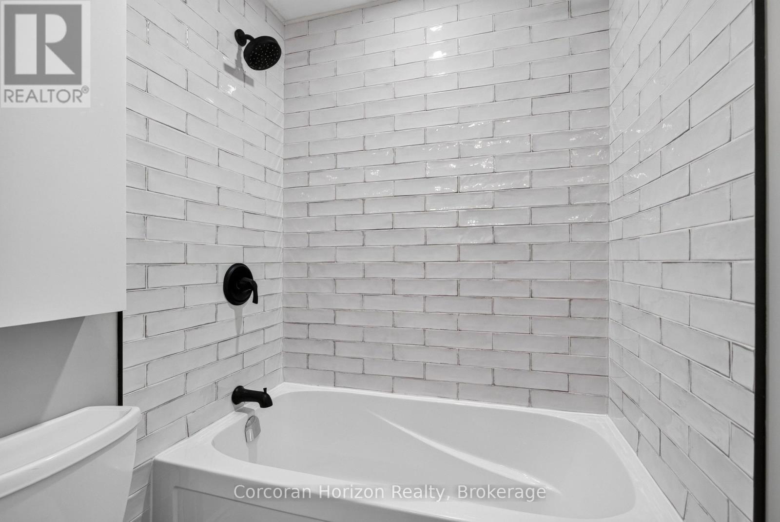 592 Aberdeen Avenue, Hamilton (Kirkendall), ON