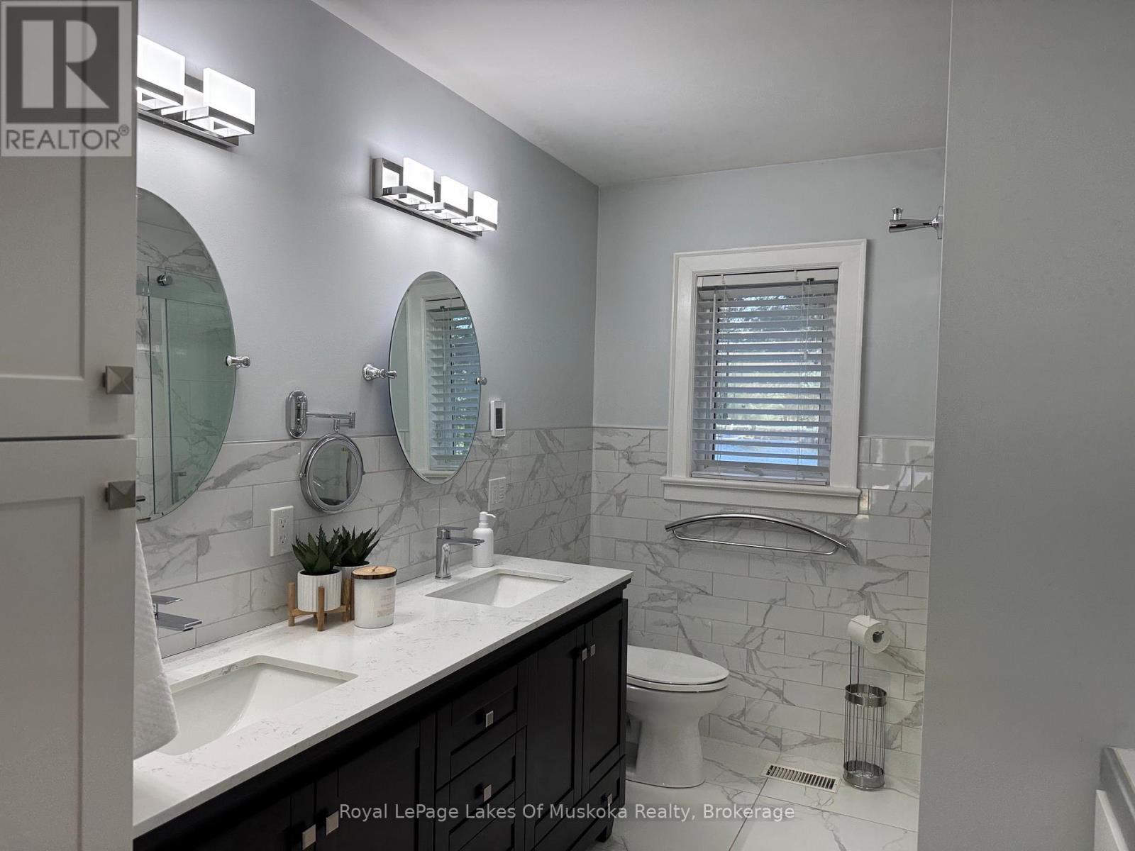 ensuite offers everything that you need - 2 Leslie Drive W, Bracebridge (Monck (Bracebridge)), ON