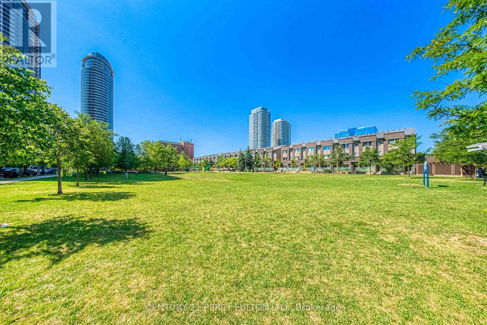 116 - 181 Village Green Square, Toronto, ON