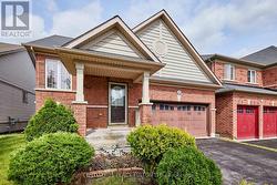 8 KNOWLES STREET Ajax, ON L1Z 0J5