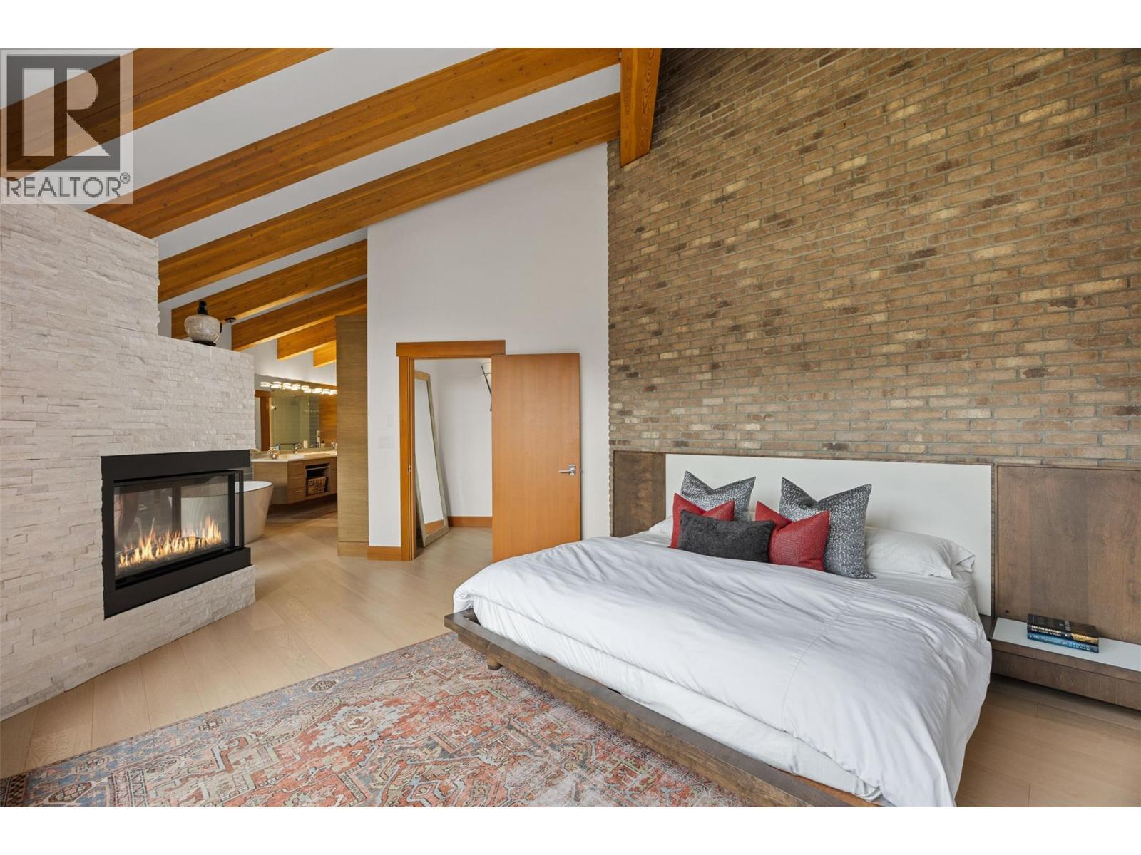 4249 Bella Vista Drive, Sun Peaks, BC