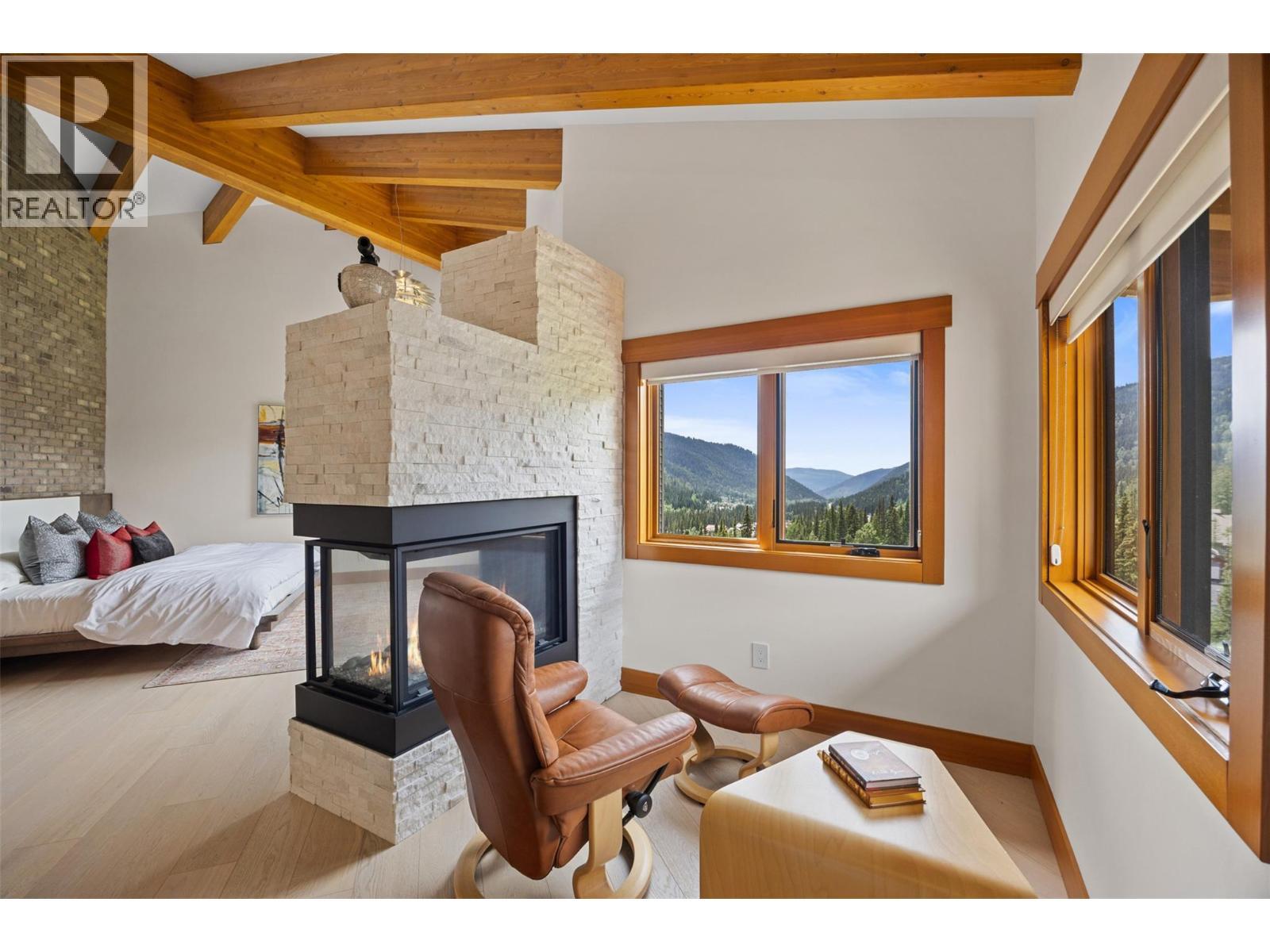 4249 Bella Vista Drive, Sun Peaks, BC