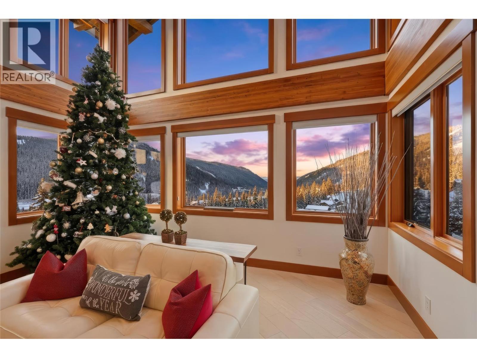4249 Bella Vista Drive, Sun Peaks, BC