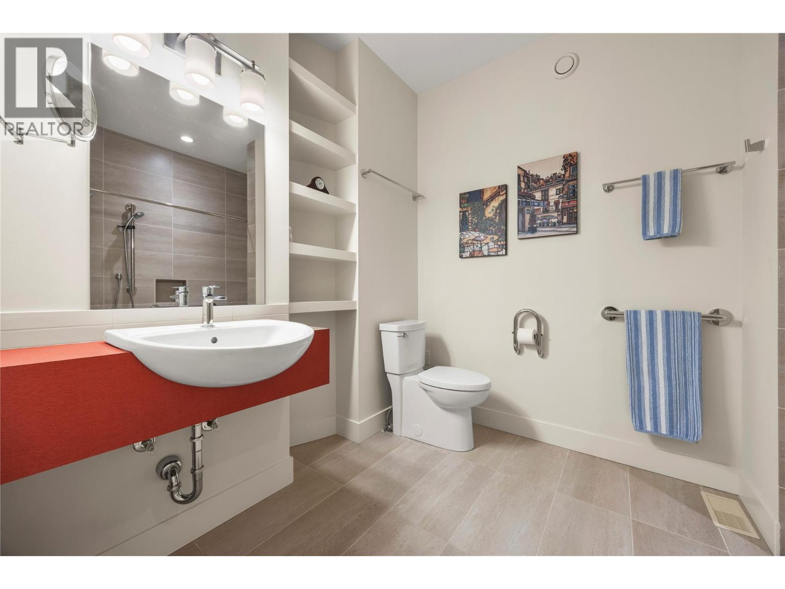 Main floor 3 piece bathroom - 2442 Bella Vista Street, Kelowna, BC