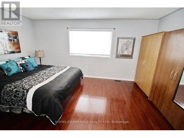 3157 Bentley Drive, Mississauga, ON
