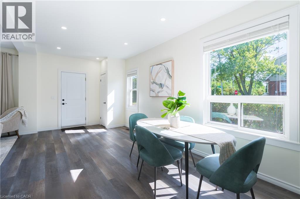 95 Fennell Avenue W, Hamilton, ON