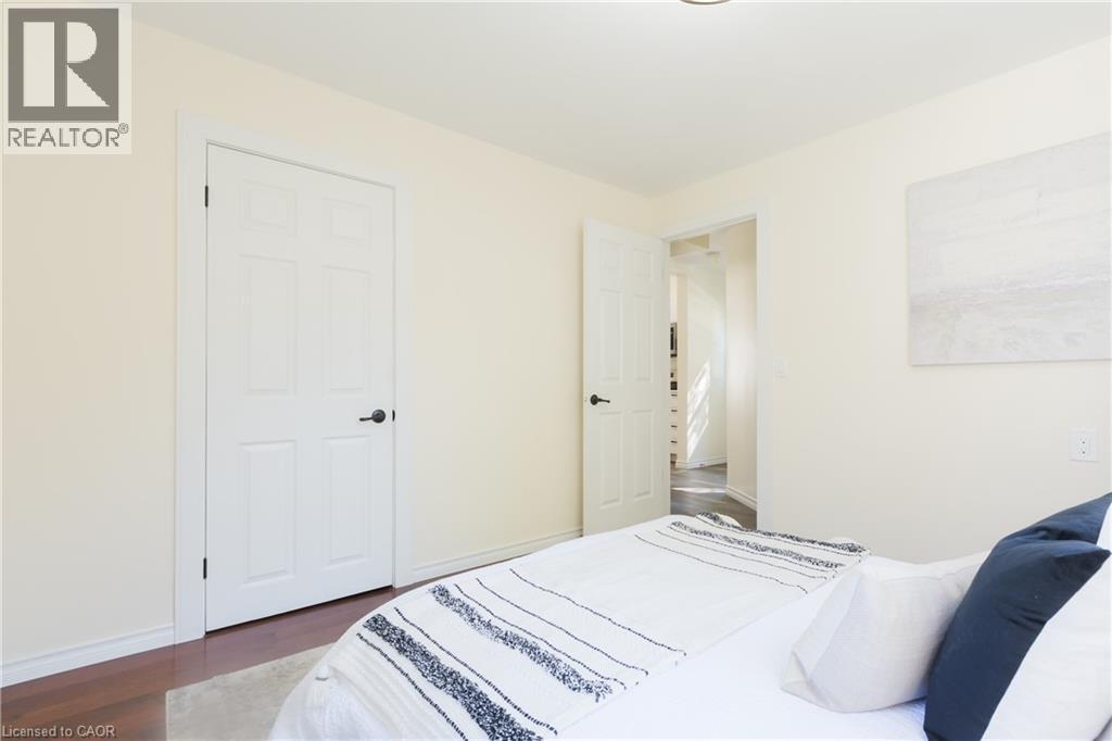 95 Fennell Avenue W, Hamilton, ON