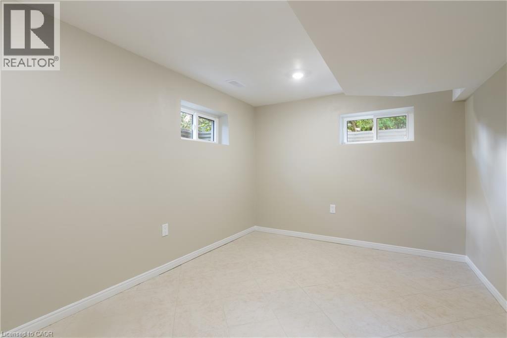 95 Fennell Avenue W, Hamilton, ON