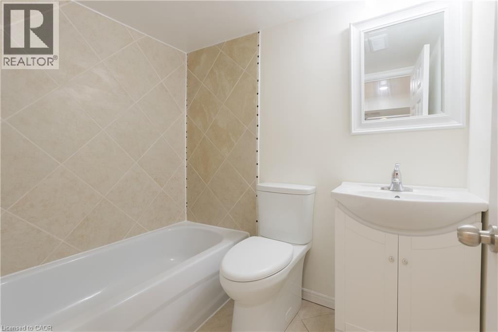 95 Fennell Avenue W, Hamilton, ON