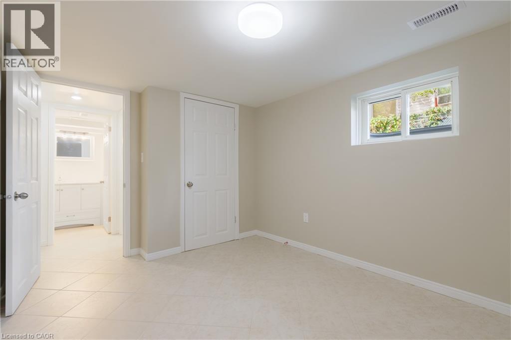 95 Fennell Avenue W, Hamilton, ON