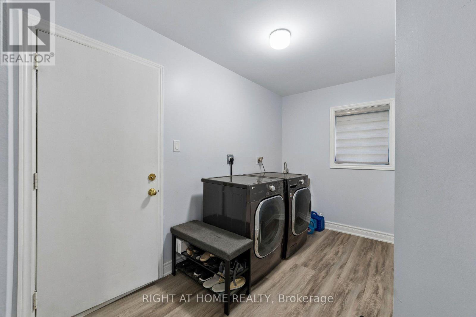 23 Croxall Boulevard, Whitby, ON
