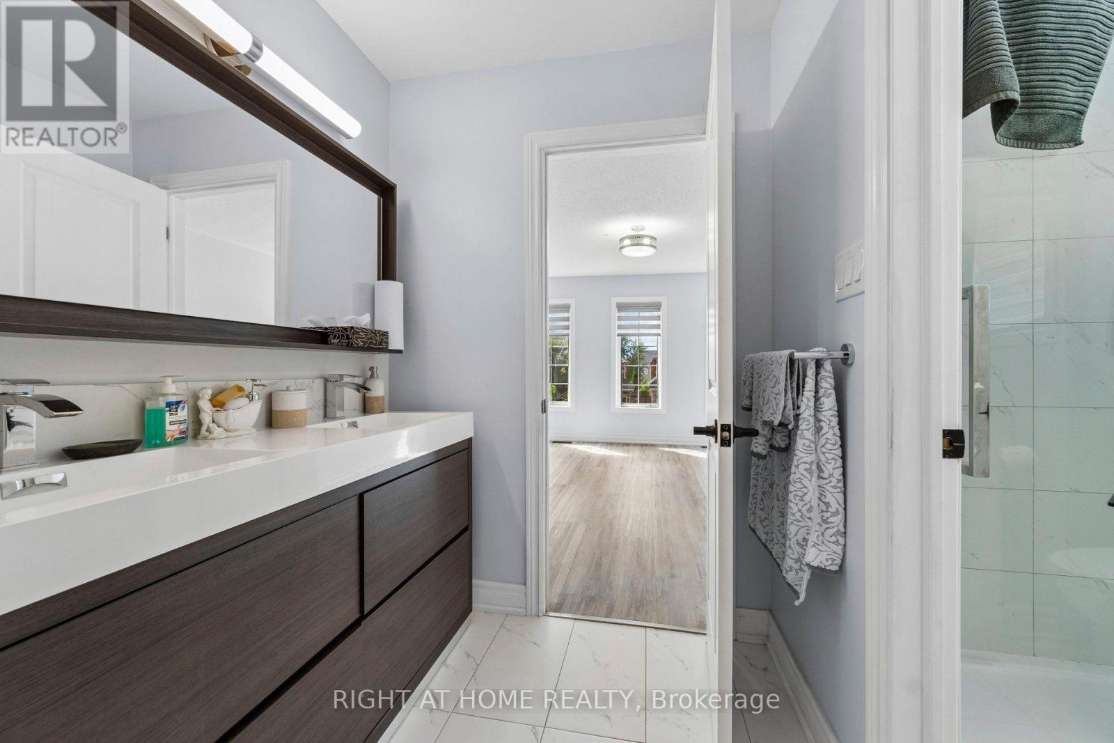 23 Croxall Boulevard, Whitby, ON