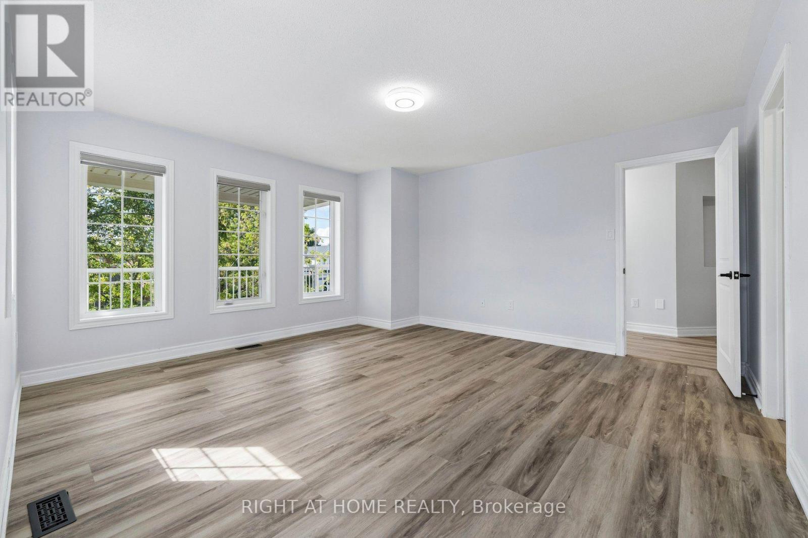 23 Croxall Boulevard, Whitby, ON