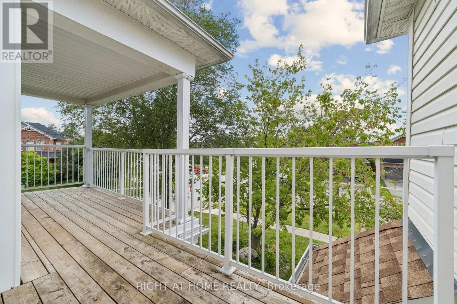 23 Croxall Boulevard, Whitby, ON