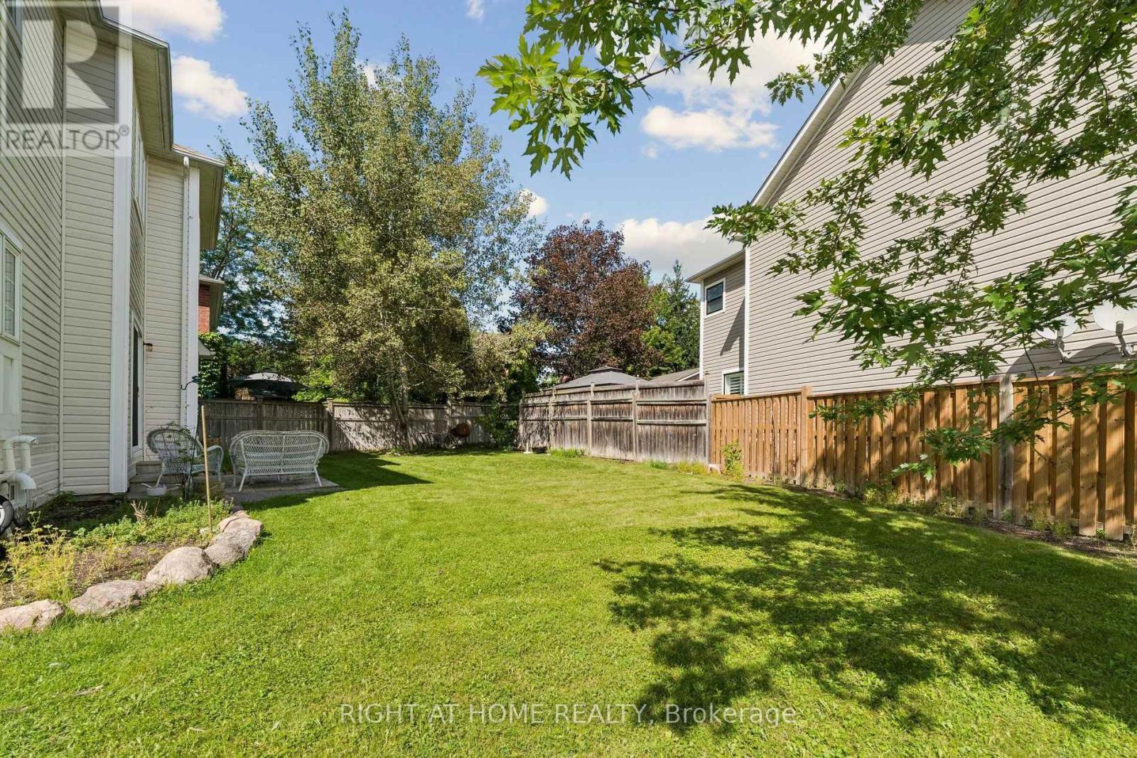 23 Croxall Boulevard, Whitby, ON