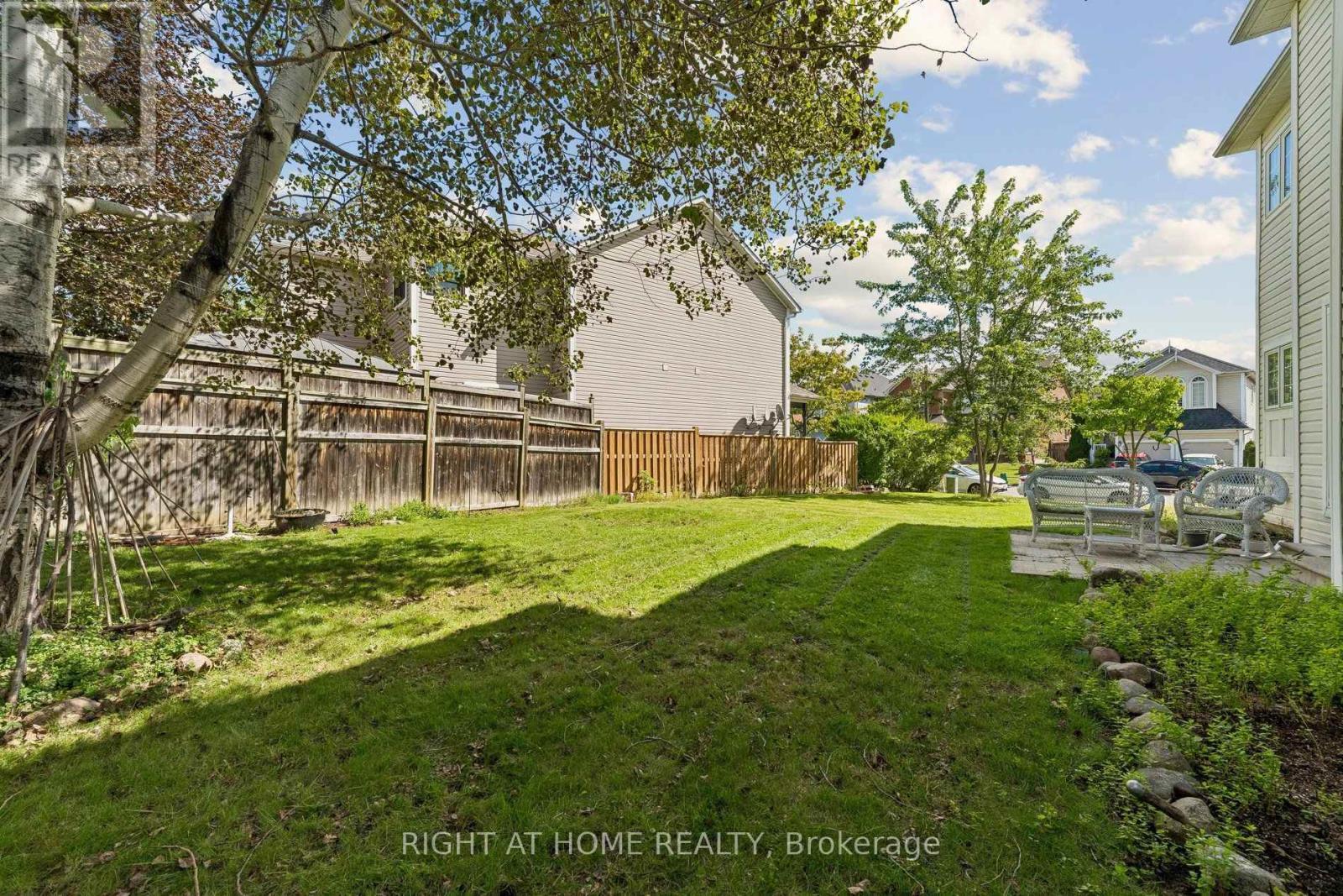 23 Croxall Boulevard, Whitby, ON