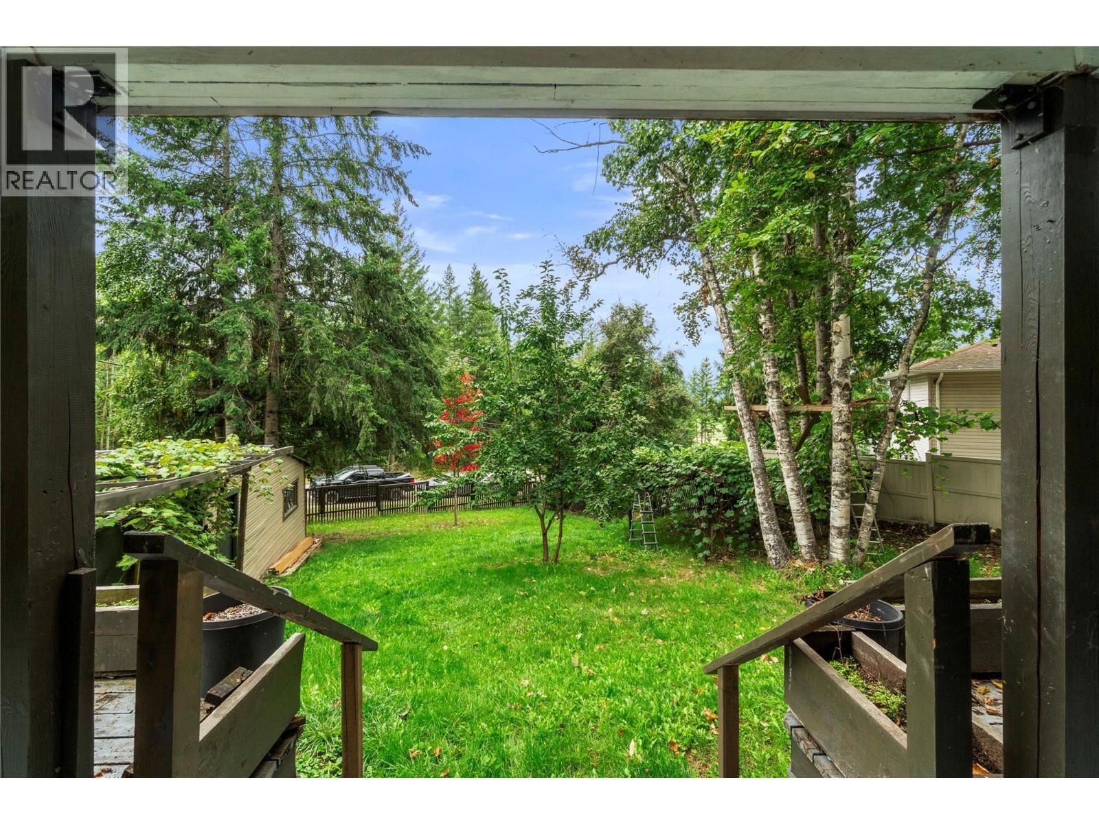 2675 Fraser Road, Anglemont, BC