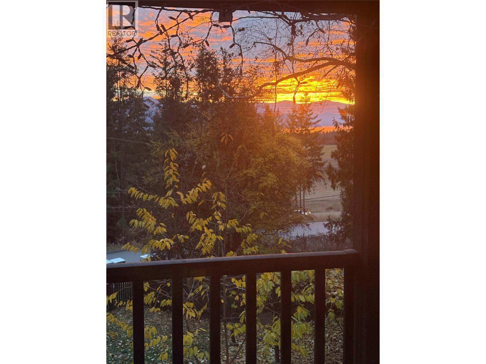 2675 Fraser Road, Anglemont, BC