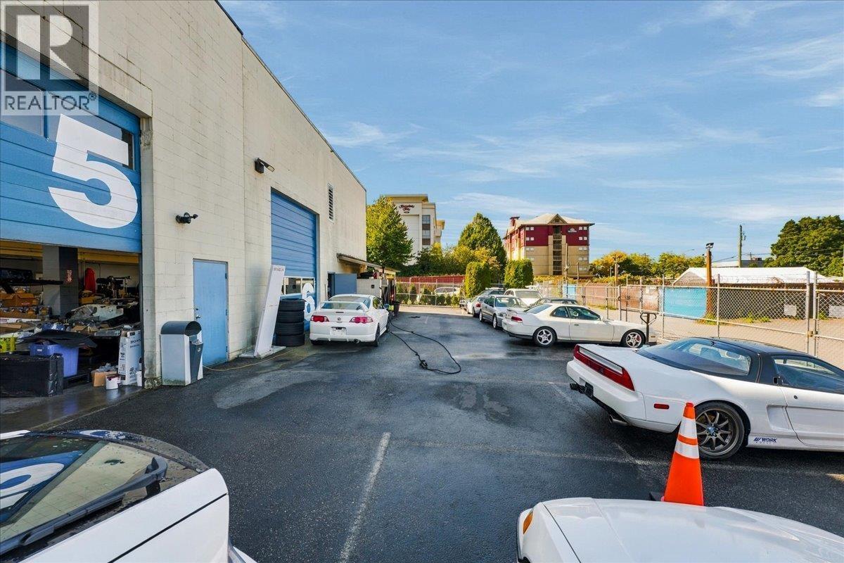 8971 Bridgeport Road, Richmond, BC