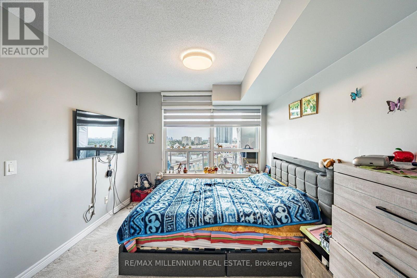 902 - 50 Disera Drive, Vaughan, ON