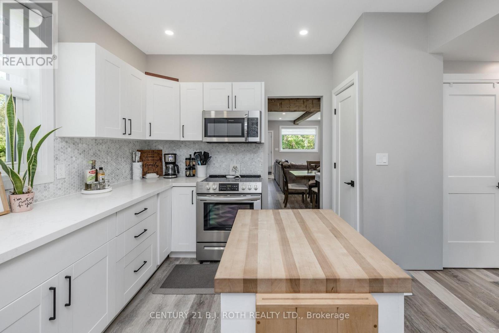 528 First Avenue, Tay, ON
