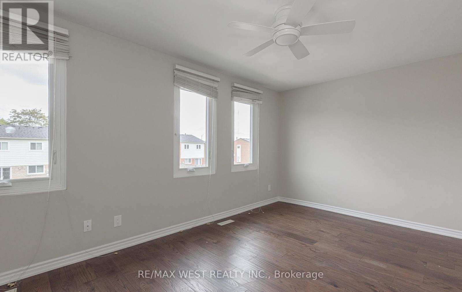 104 - 900 Central Park Drive, Brampton, ON