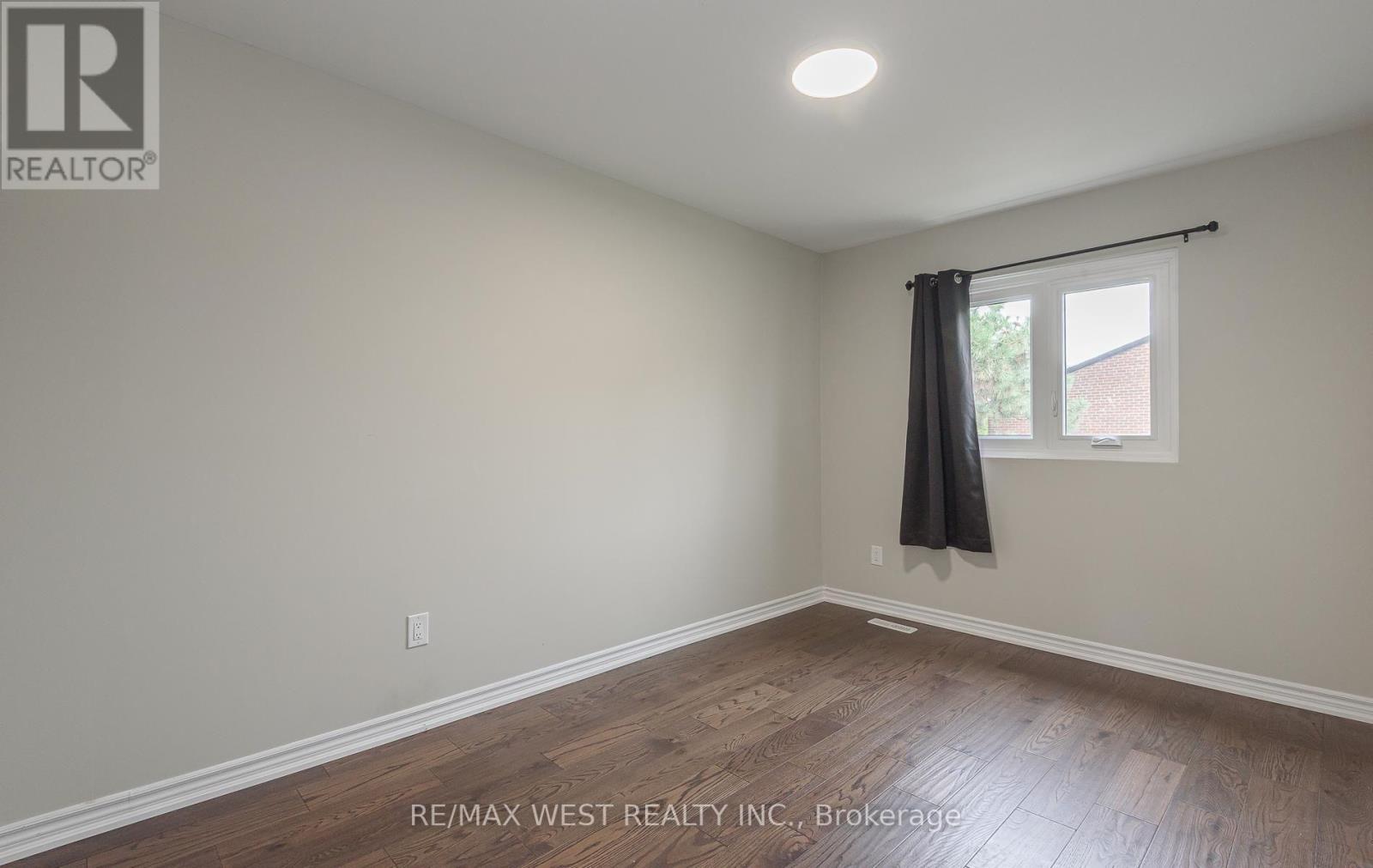 104 - 900 Central Park Drive, Brampton, ON