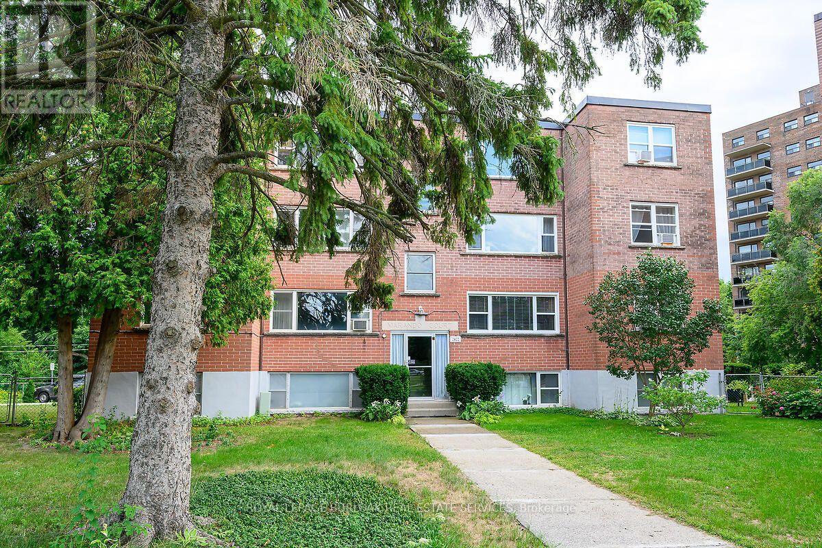 9 - 2422 New Street, Burlington, ON