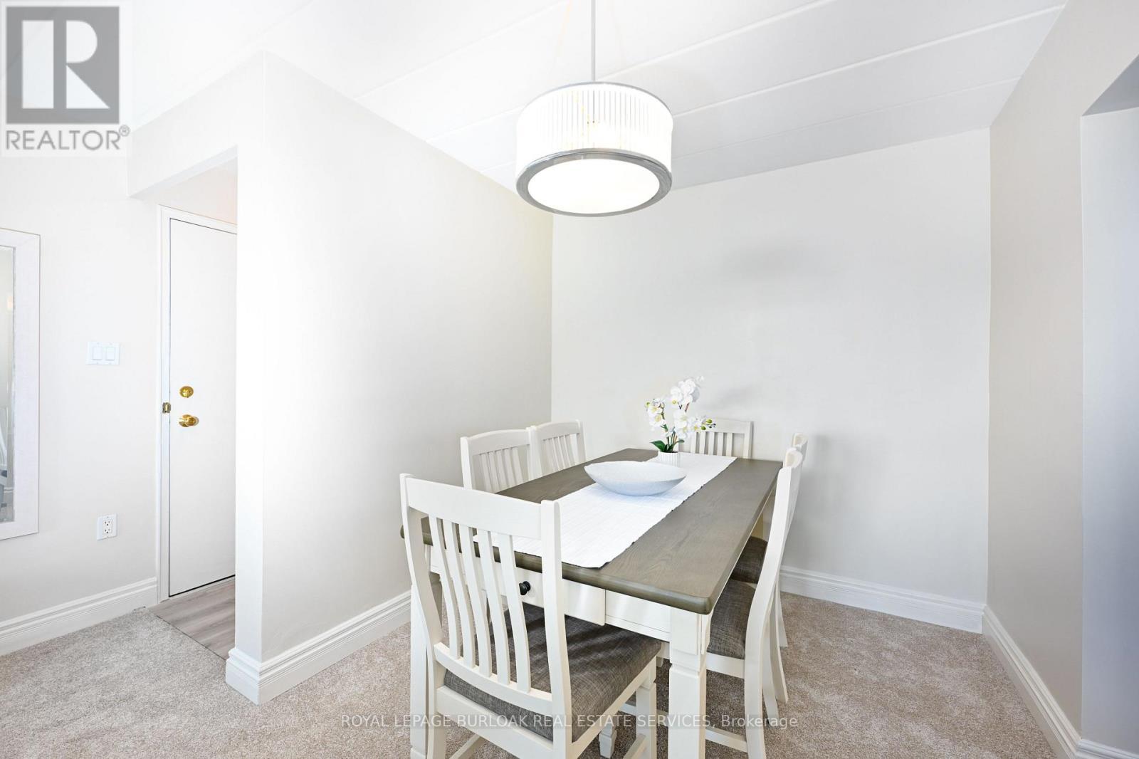 9 - 2422 New Street, Burlington, ON