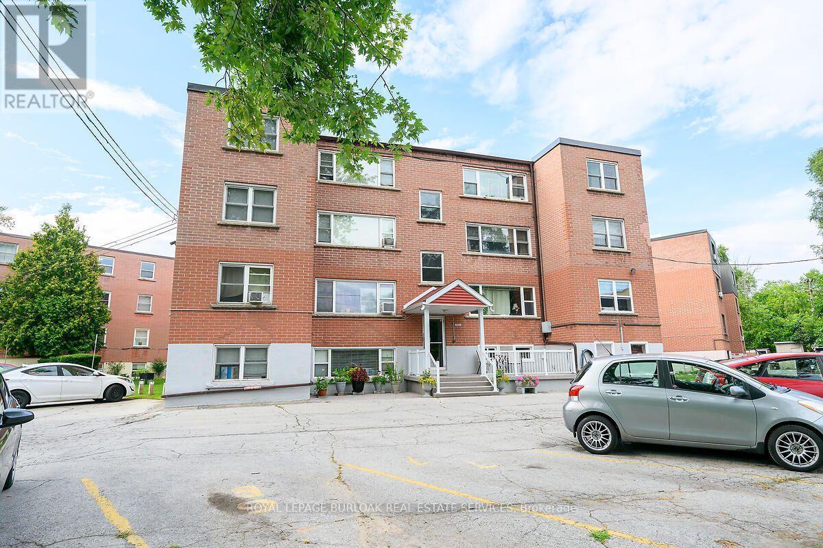 9 - 2422 New Street, Burlington, ON
