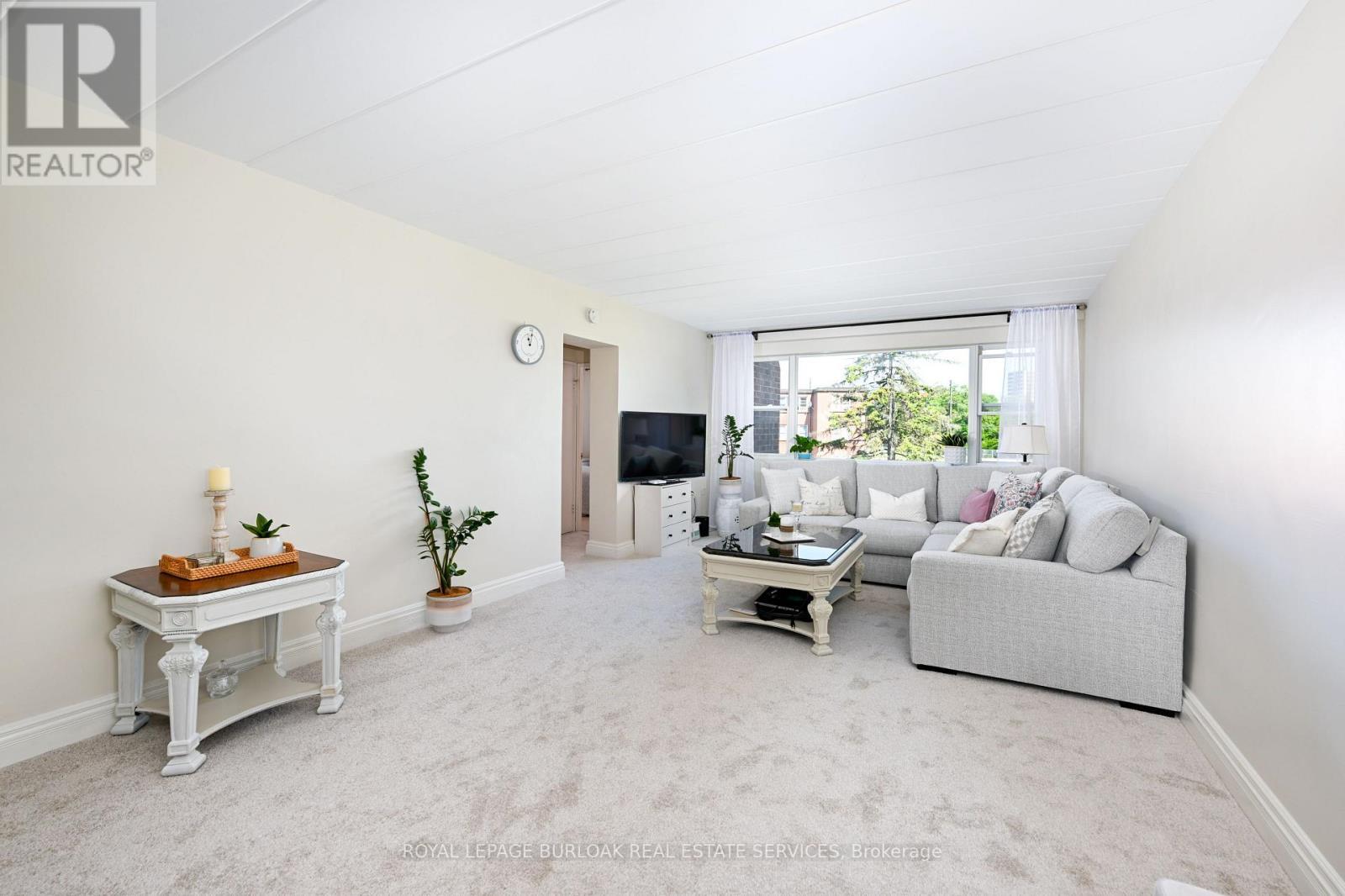 9 - 2422 New Street, Burlington, ON