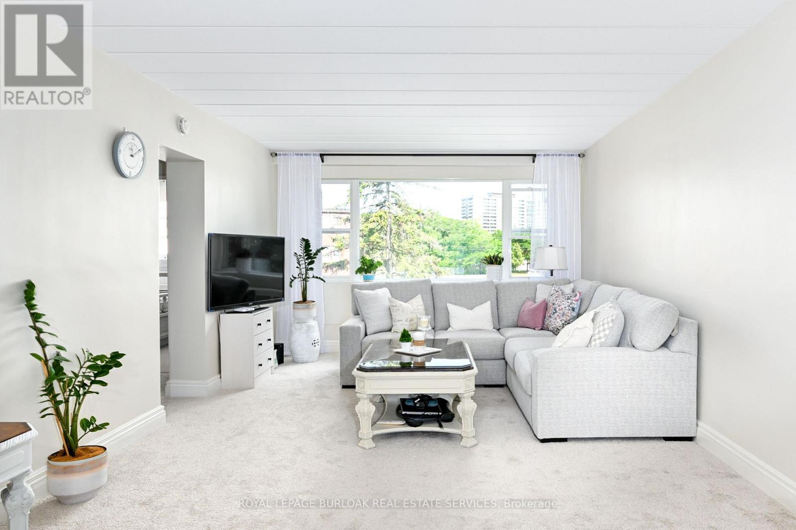9 - 2422 New Street, Burlington, ON