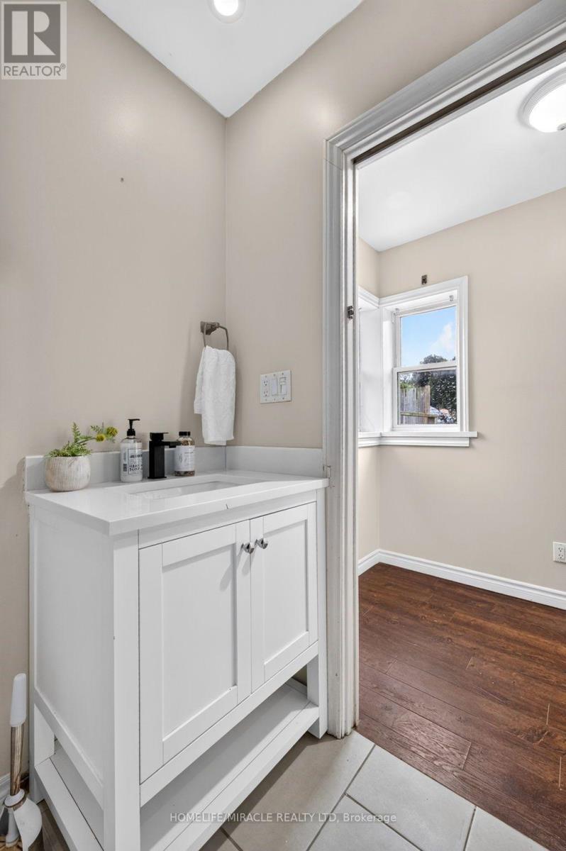 176 Avalon Place, Kitchener, ON