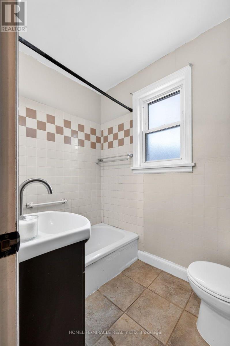 176 Avalon Place, Kitchener, ON