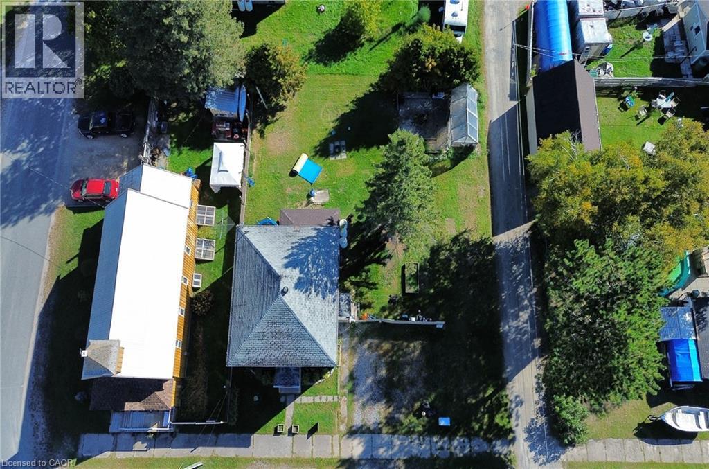 8 Nelson Street, Webbwood, ON