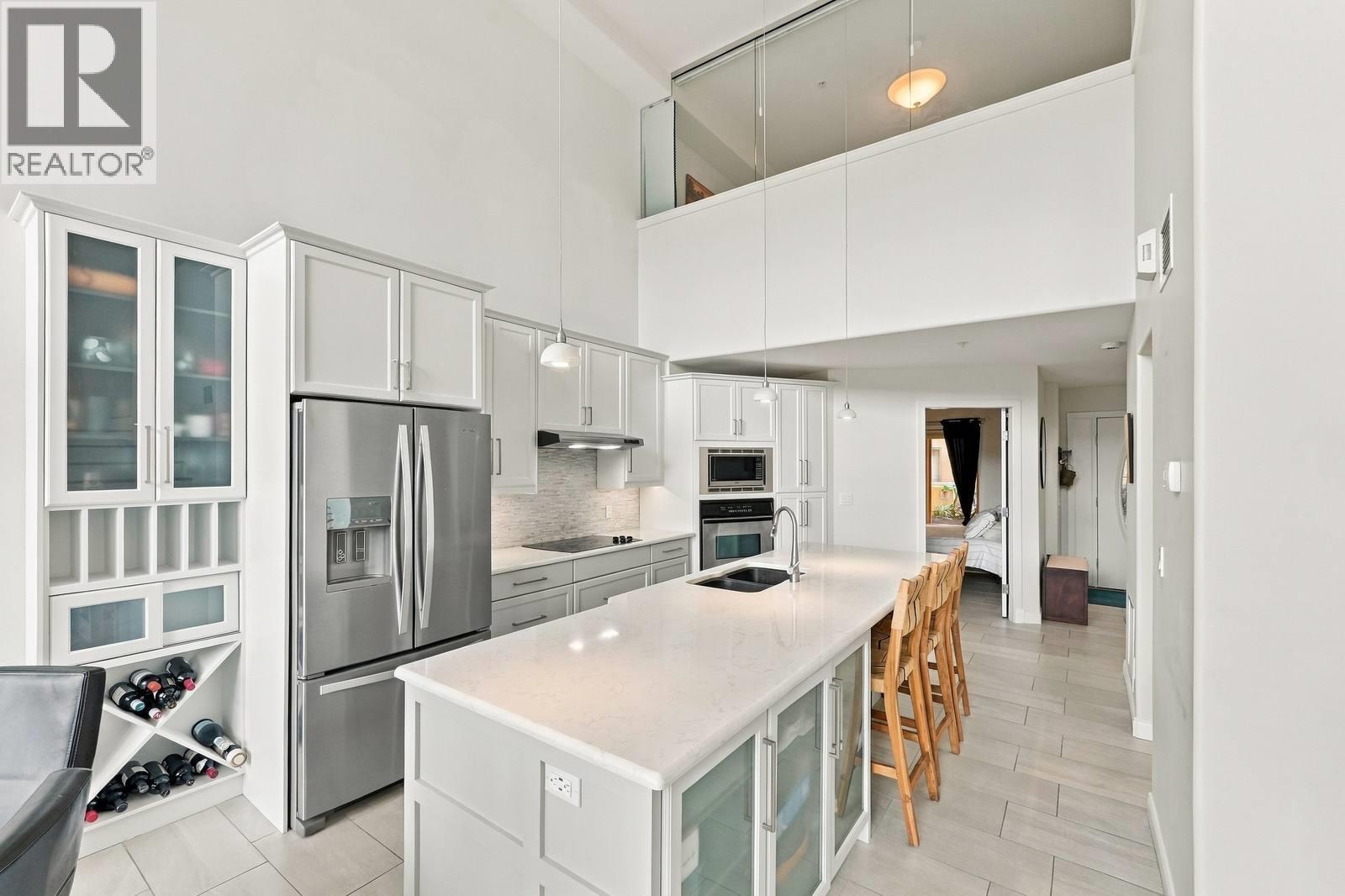 250 Marina Way Unit# 205, Penticton, BC