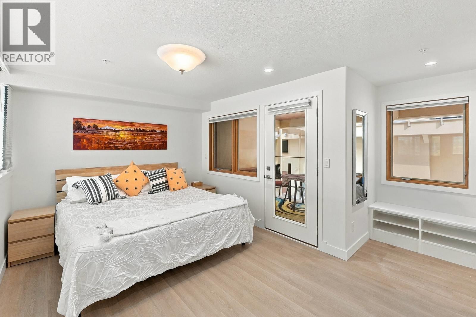 250 Marina Way Unit# 205, Penticton, BC