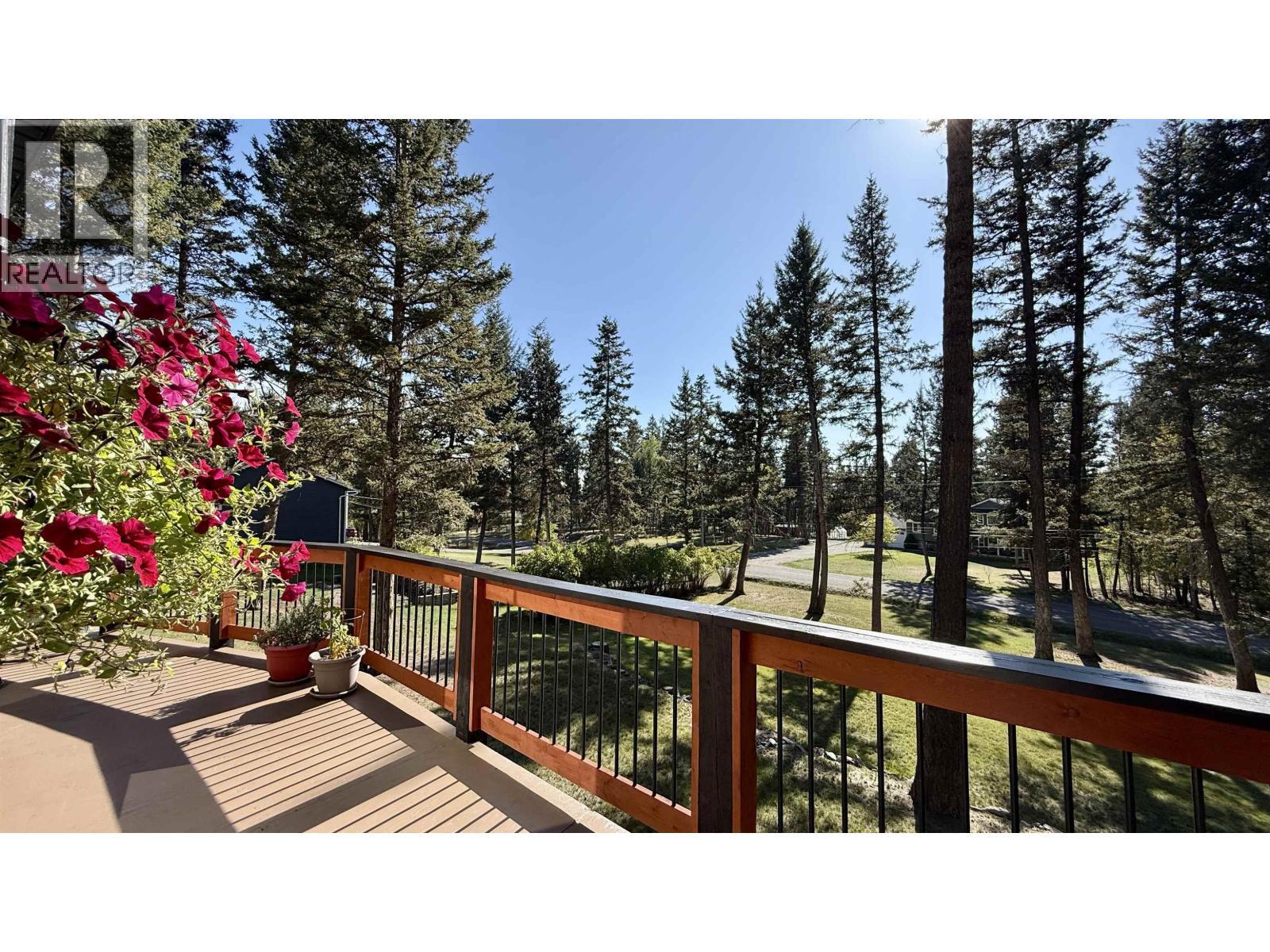 4867 Gloinnzun Drive, 108 Mile Ranch, BC
