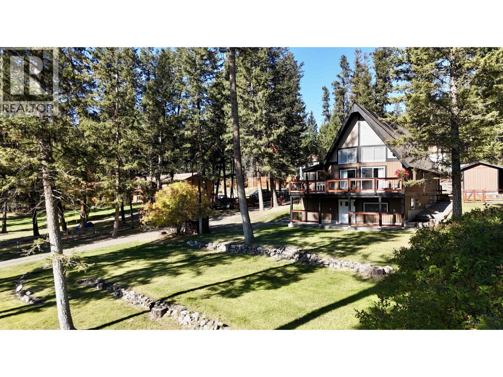 4867 Gloinnzun Drive, 108 Mile Ranch, BC