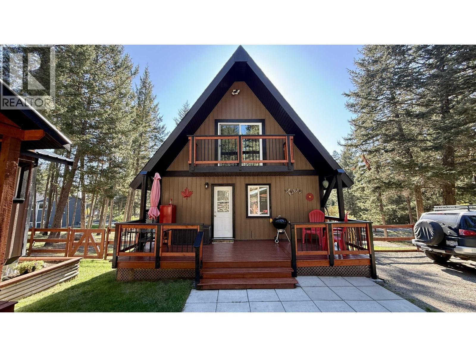 4867 Gloinnzun Drive, 108 Mile Ranch, BC
