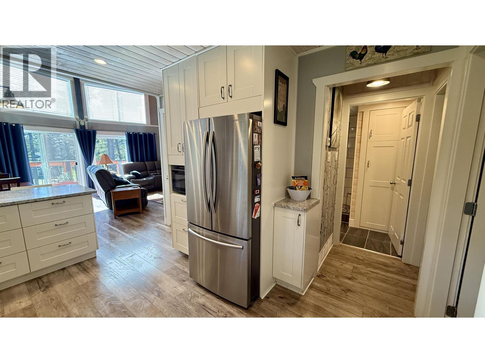 4867 Gloinnzun Drive, 108 Mile Ranch, BC