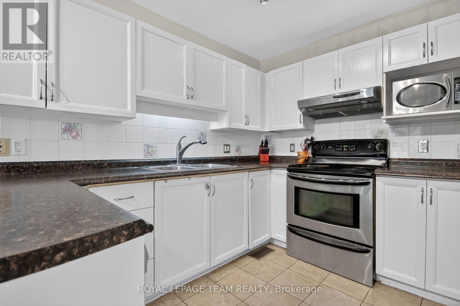 23 Grassy Plains Drive, Ottawa, ON