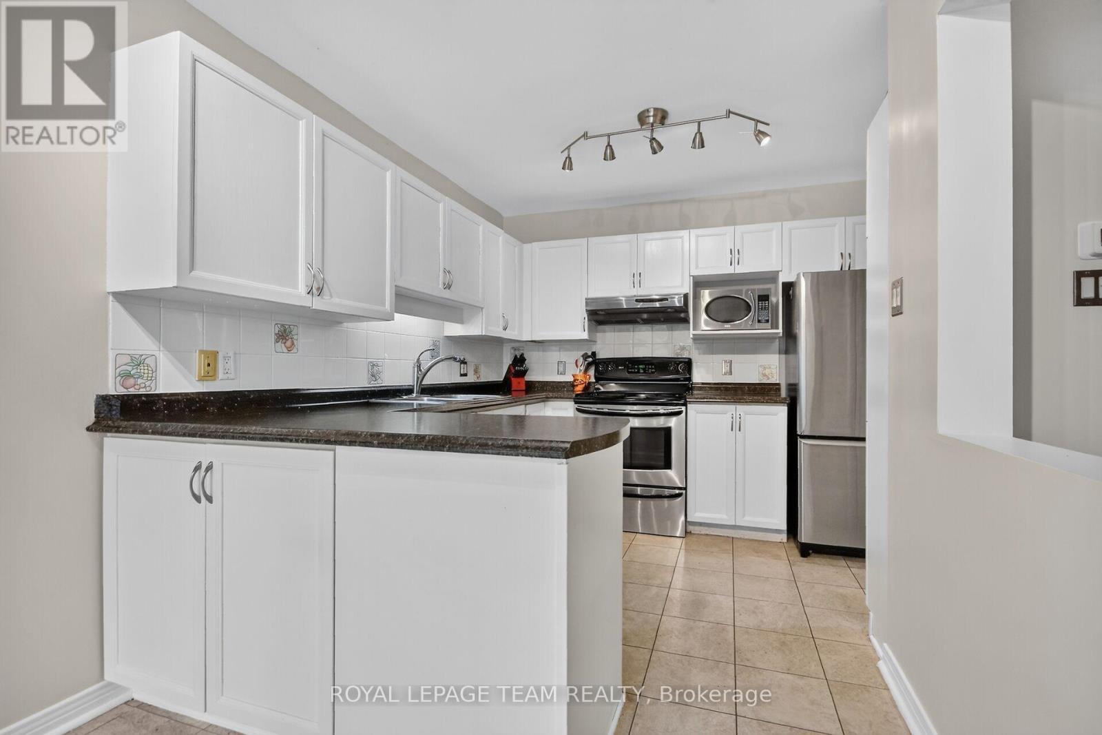 23 Grassy Plains Drive, Ottawa, ON