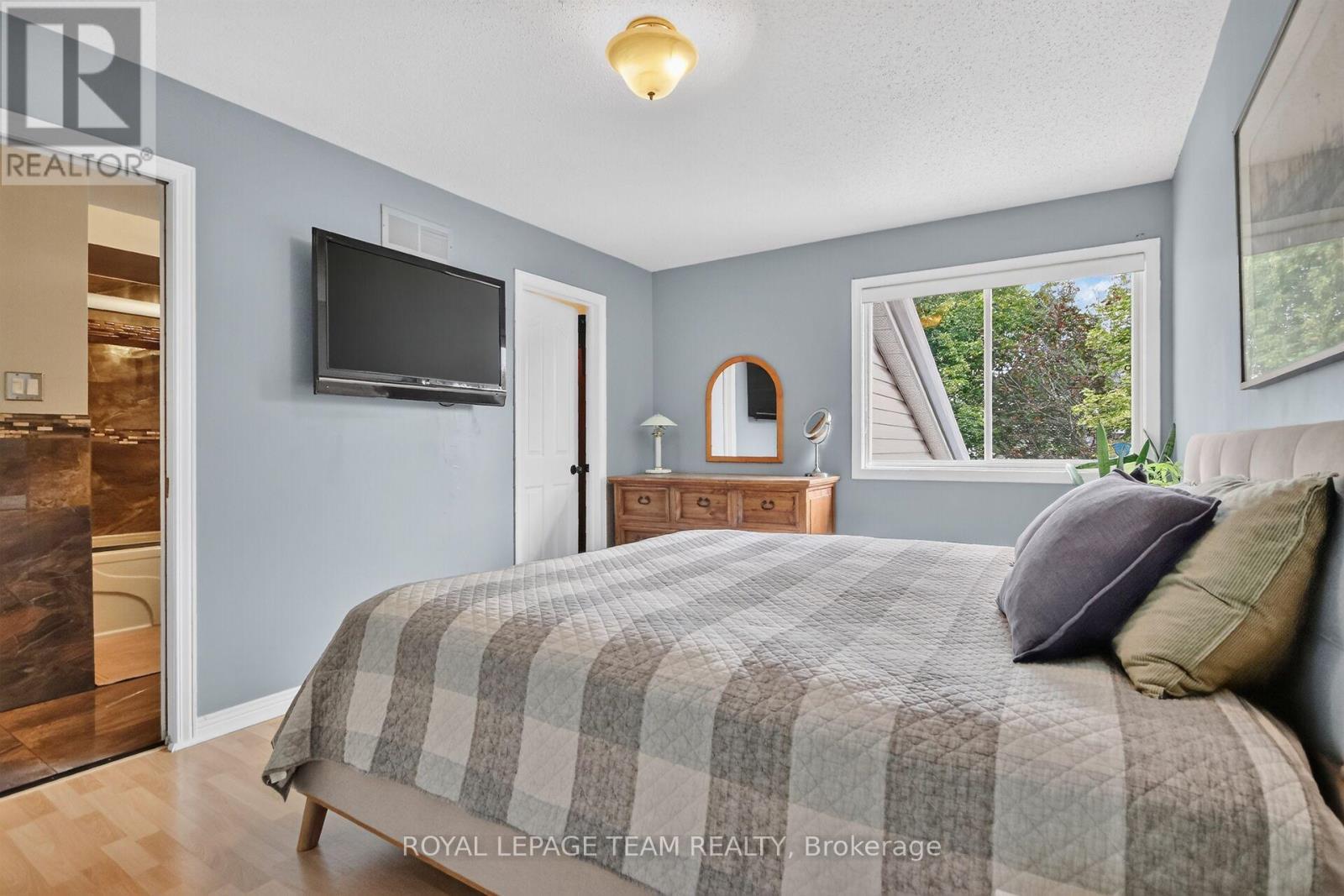23 Grassy Plains Drive, Ottawa, ON