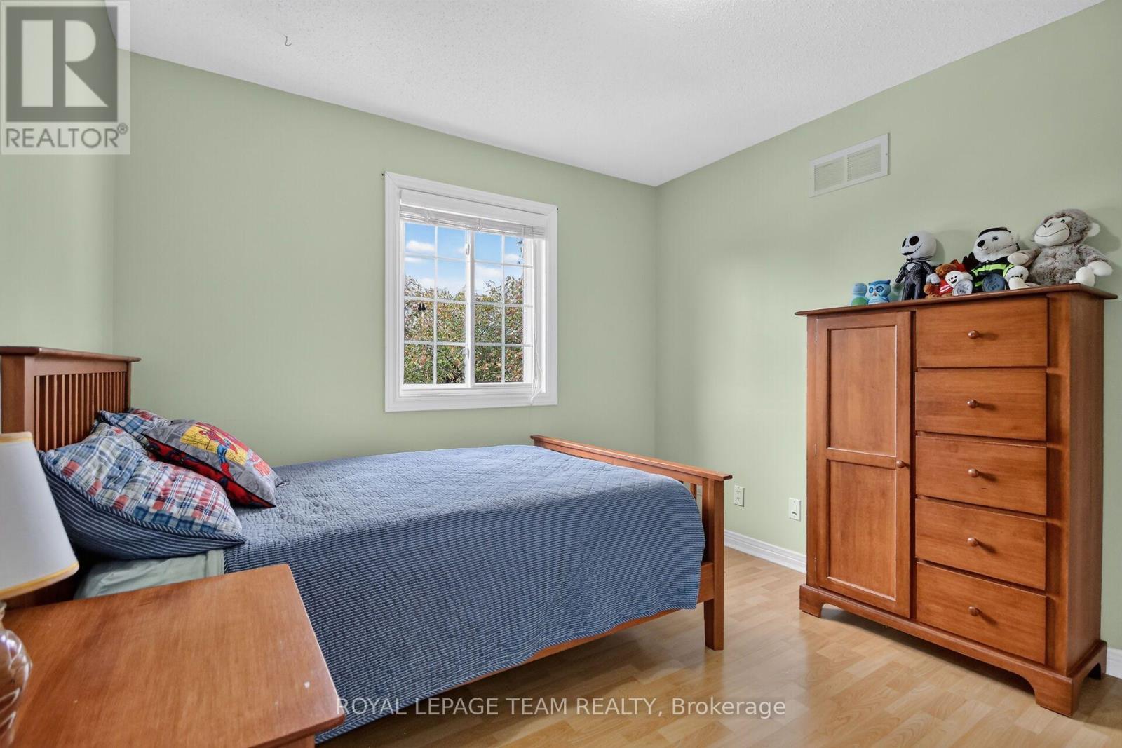 23 Grassy Plains Drive, Ottawa, ON